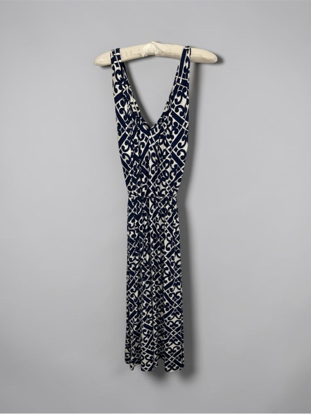EUC- like new! Boden 10P Navy/White Jersey Maxi dress.